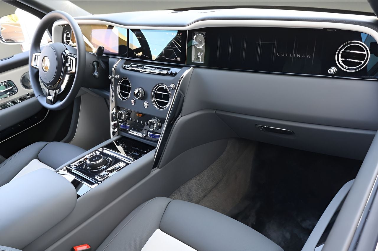 2026 Rolls-Royce Cullinan 