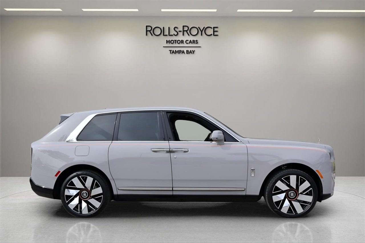 2026 Rolls-Royce Cullinan 