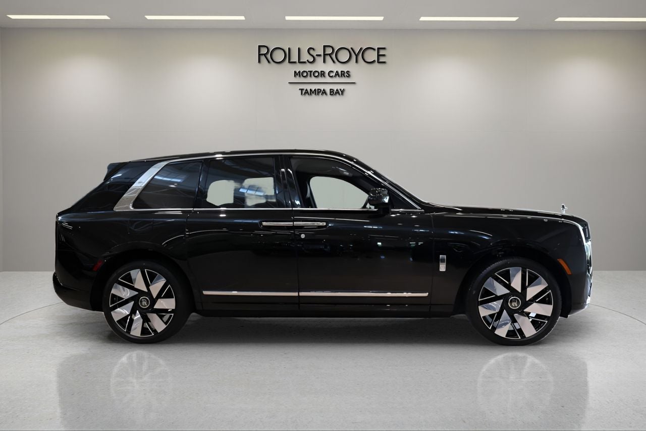 2027 Rolls-Royce Cullinan 