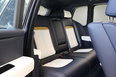 2027 Rolls-Royce Cullinan 