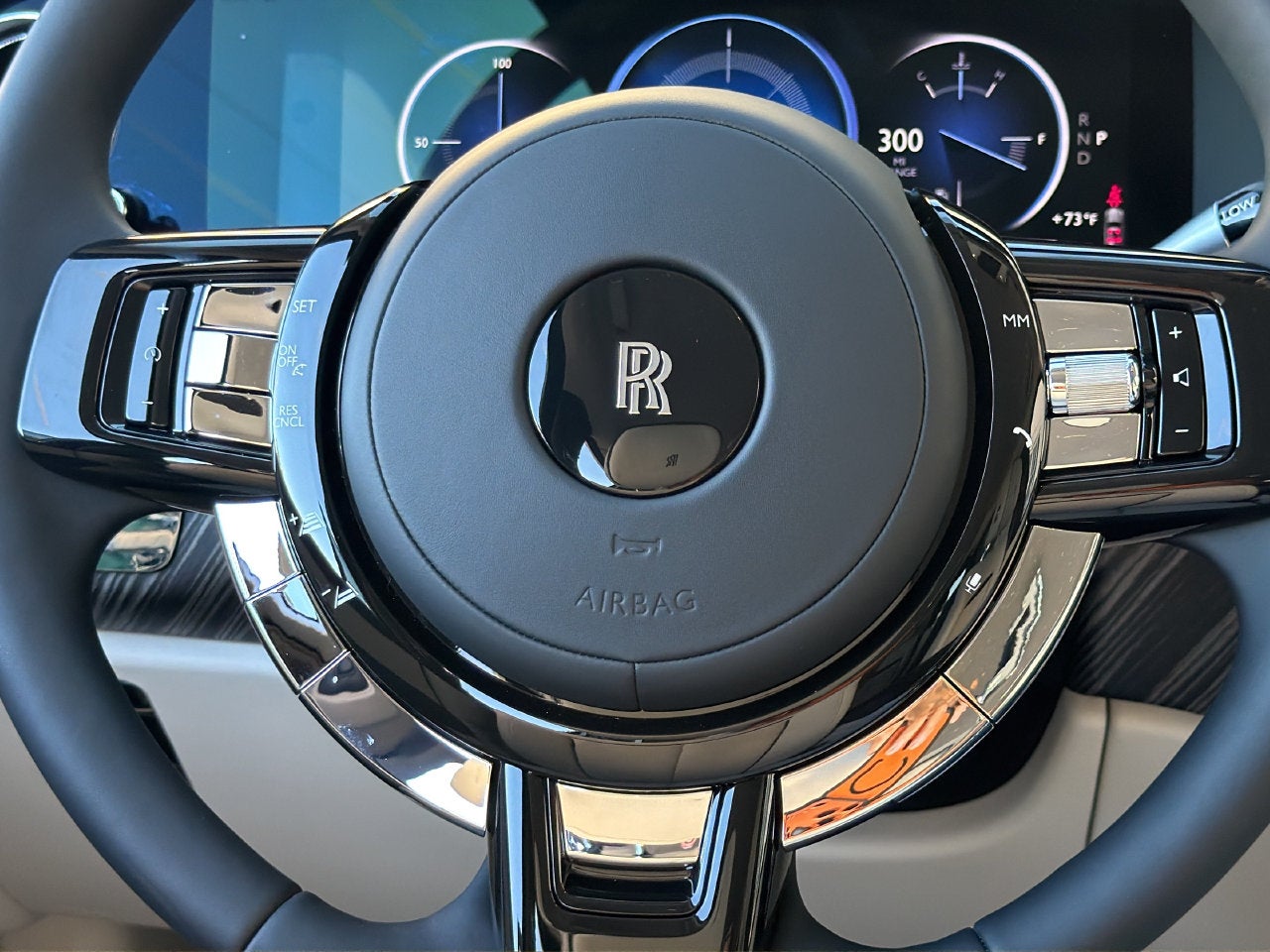 2027 Rolls-Royce Cullinan 