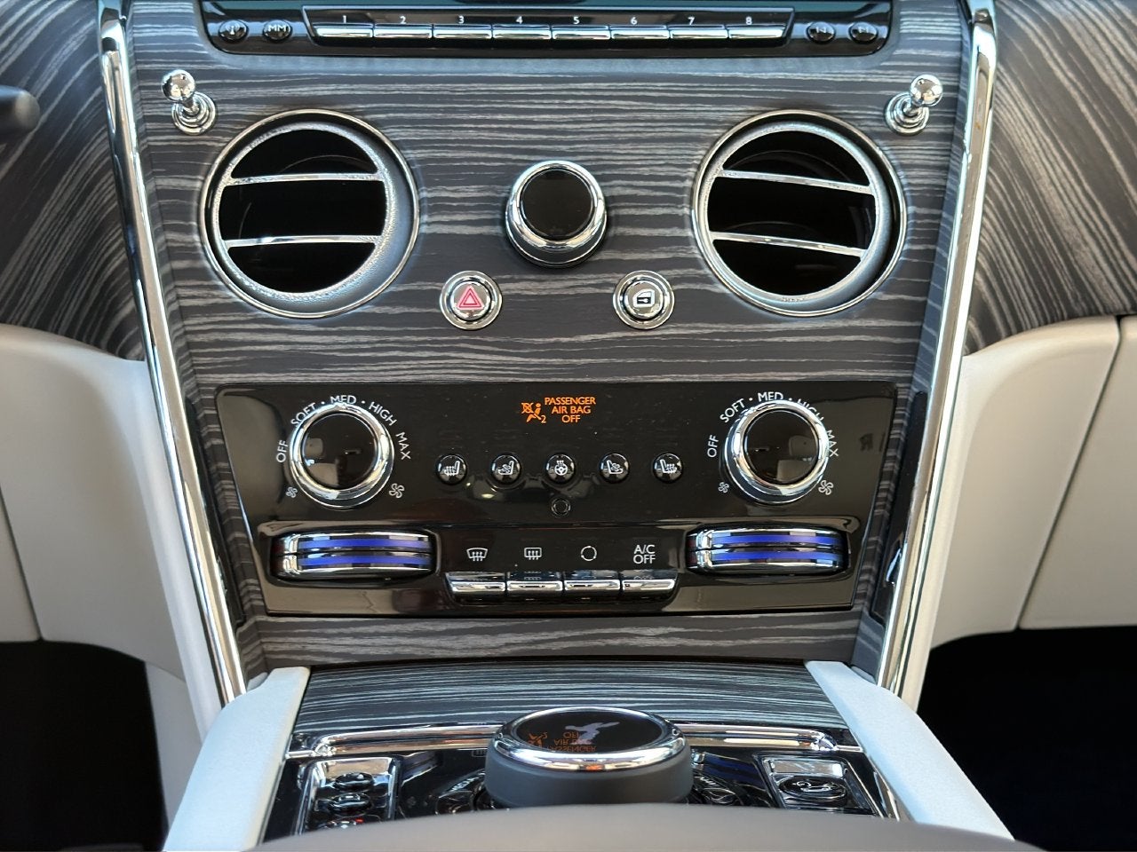 2027 Rolls-Royce Cullinan 