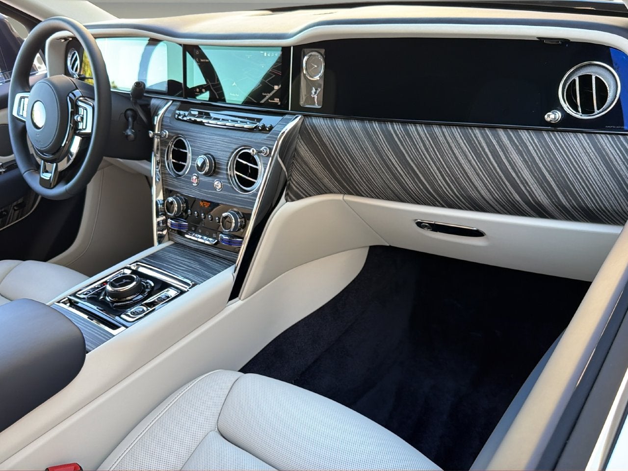 2027 Rolls-Royce Cullinan 