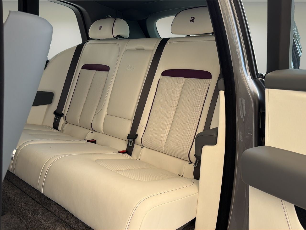 2027 Rolls-Royce Cullinan Black Badge