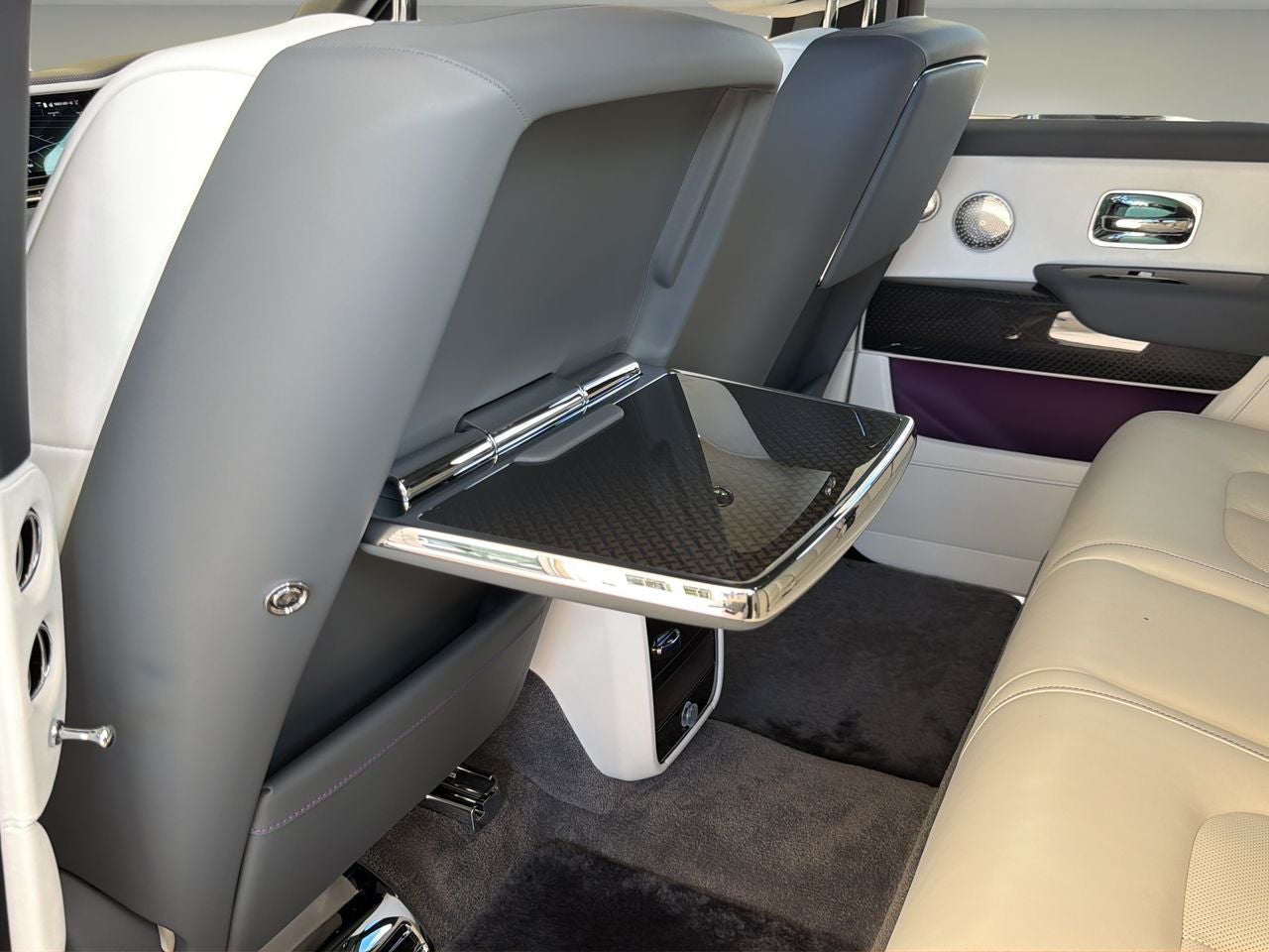 2027 Rolls-Royce Cullinan Black Badge