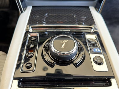 2027 Rolls-Royce Cullinan Black Badge