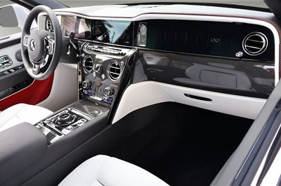 2026 Rolls-Royce Cullinan Black Badge