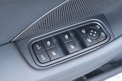 2024 Porsche Panamera 4