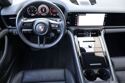 2024 Porsche Panamera 4