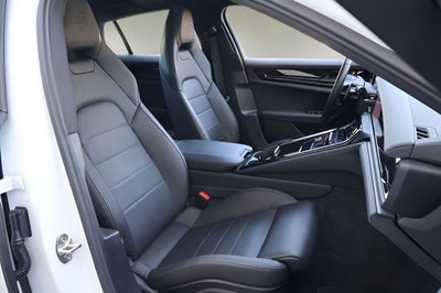 2024 Porsche Panamera 4