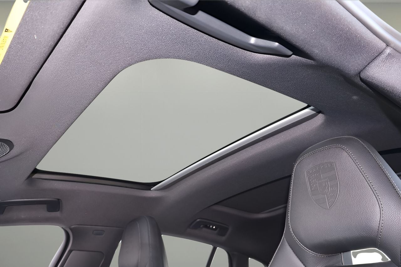 2024 Porsche Panamera 4