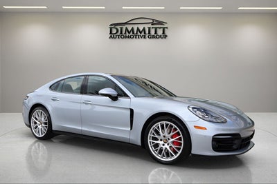 2022 Porsche Panamera 4S