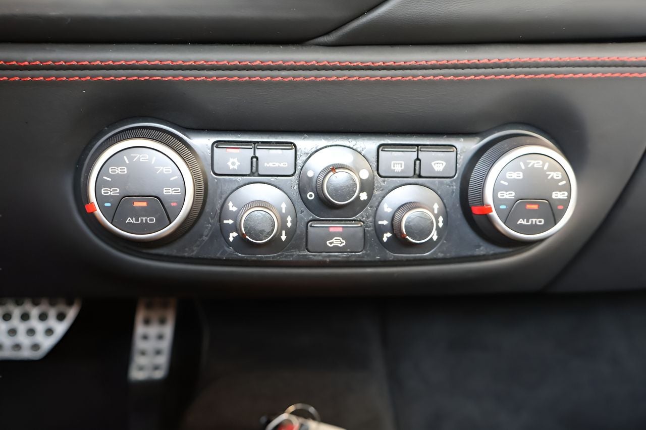 2018 Ferrari 488 Spider Base