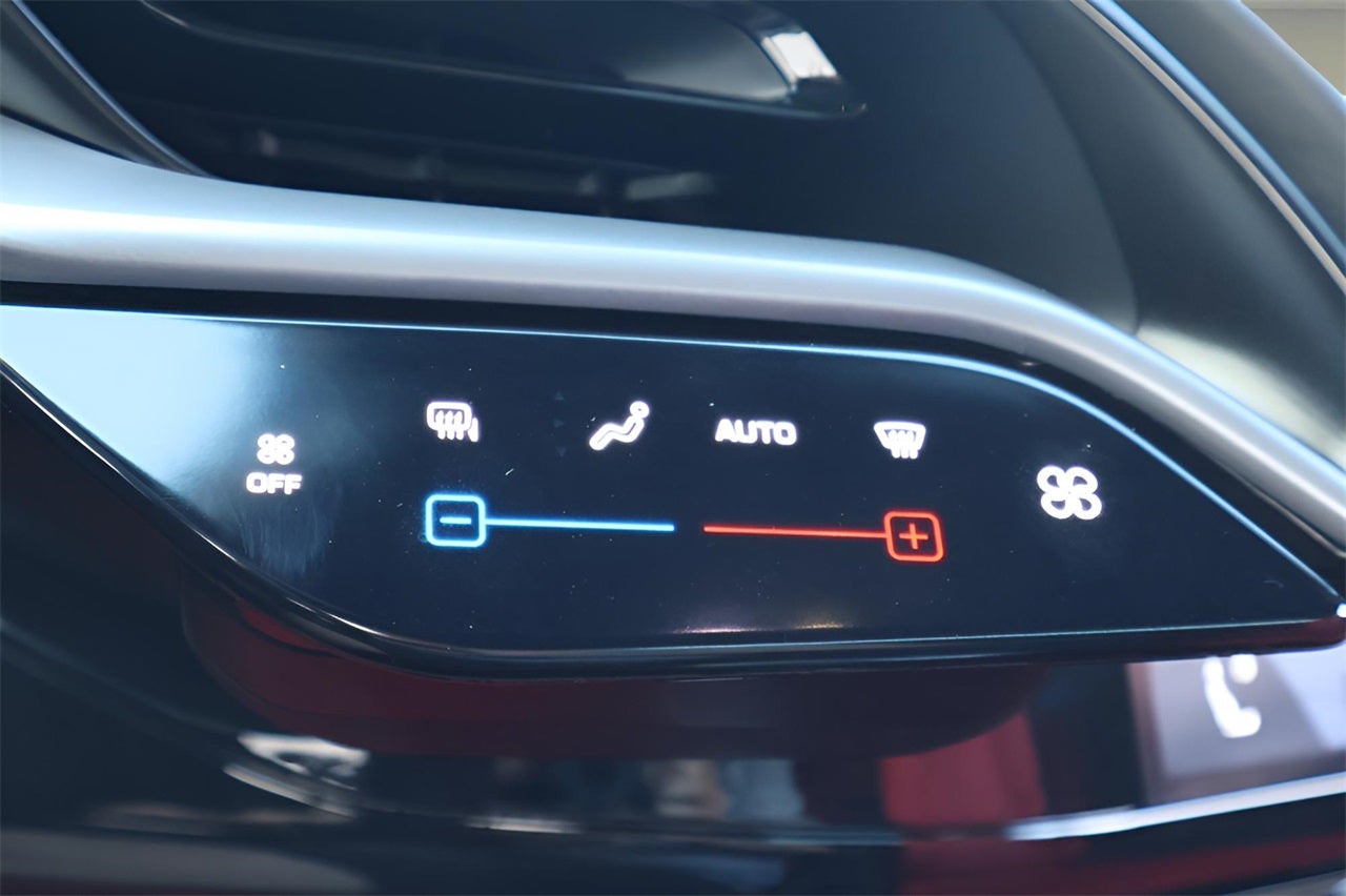 2023 Ferrari SF90 Stradale Base