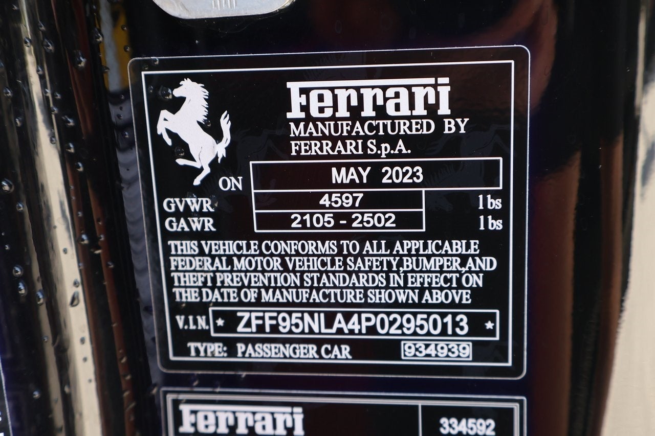 2023 Ferrari SF90 Stradale Base