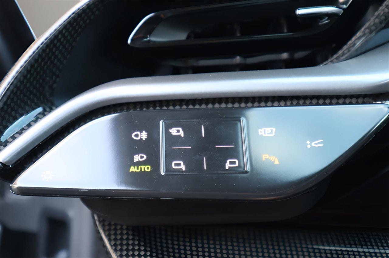 2021 Ferrari SF90 Stradale Base