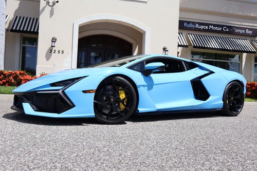 2025 Lamborghini Revuelto Base