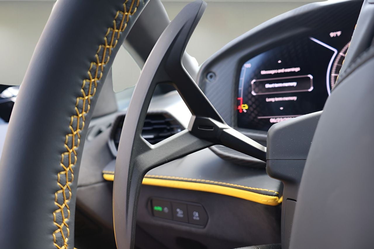 2025 Lamborghini Revuelto Base