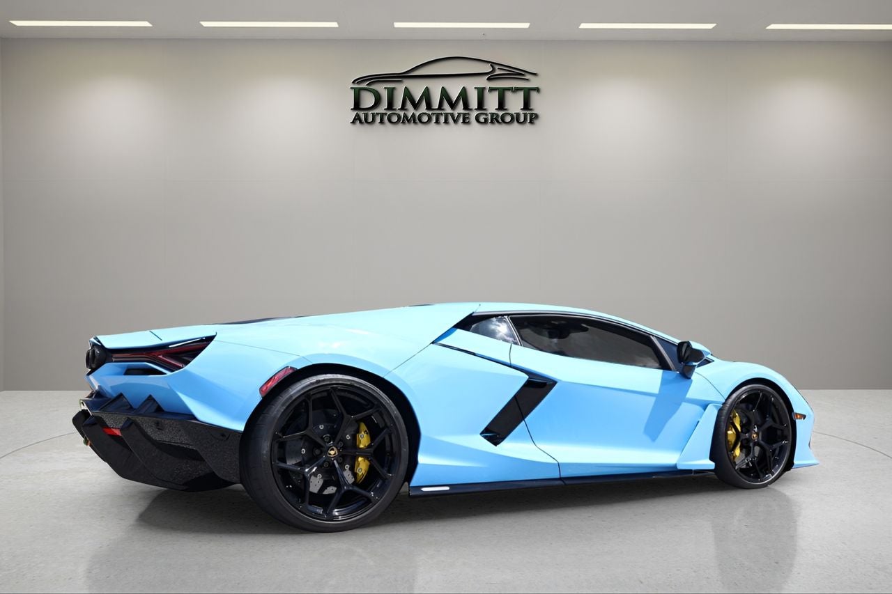 2025 Lamborghini Revuelto Base