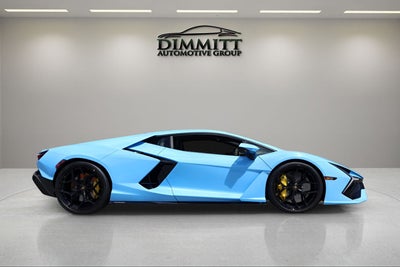 2025 Lamborghini Revuelto Base
