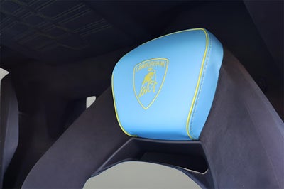 2025 Lamborghini Revuelto Base