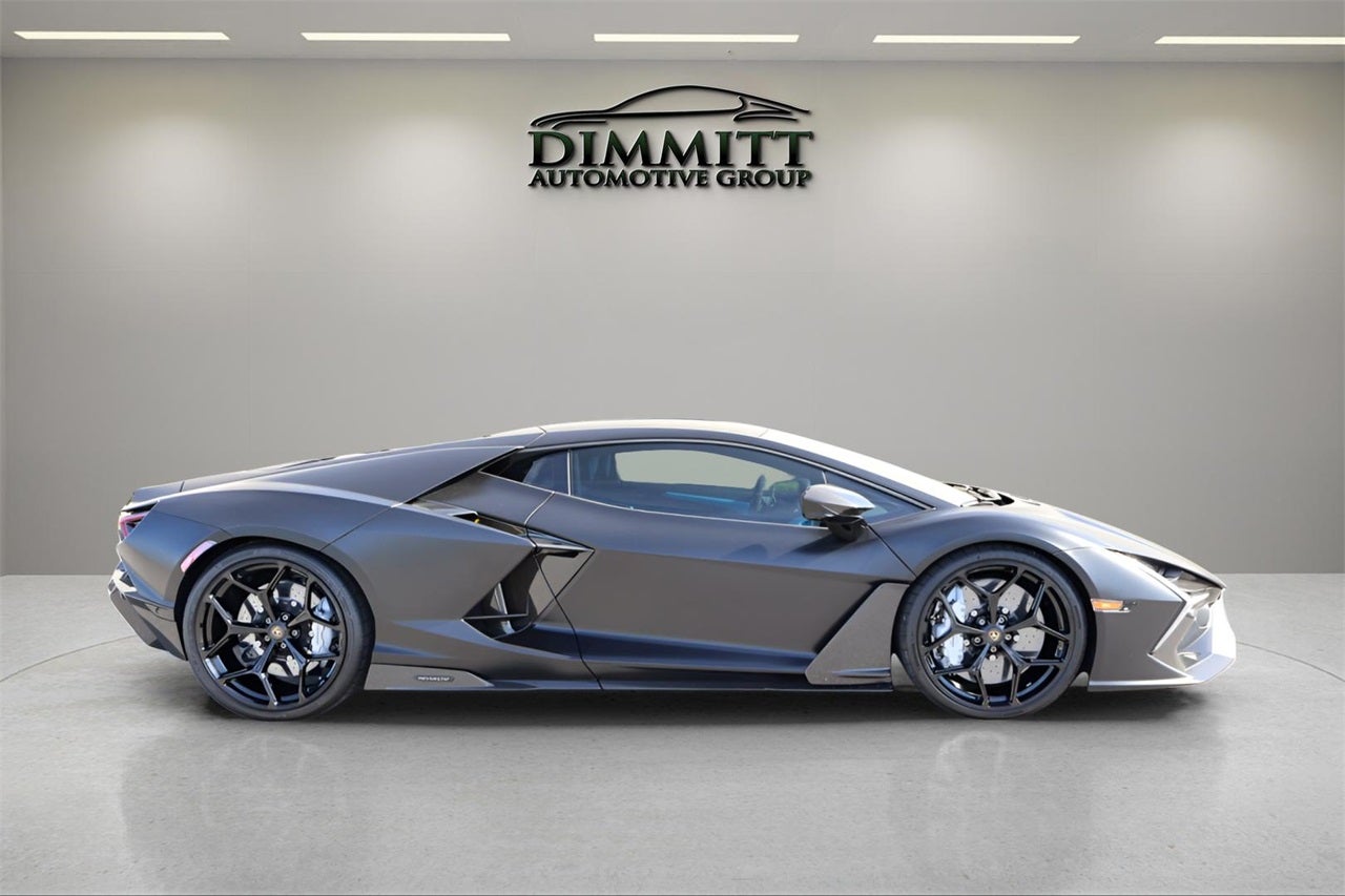 2025 Lamborghini Revuelto Base