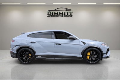2024 Lamborghini Urus Performante