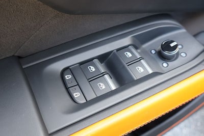 2025 Lamborghini Urus SE