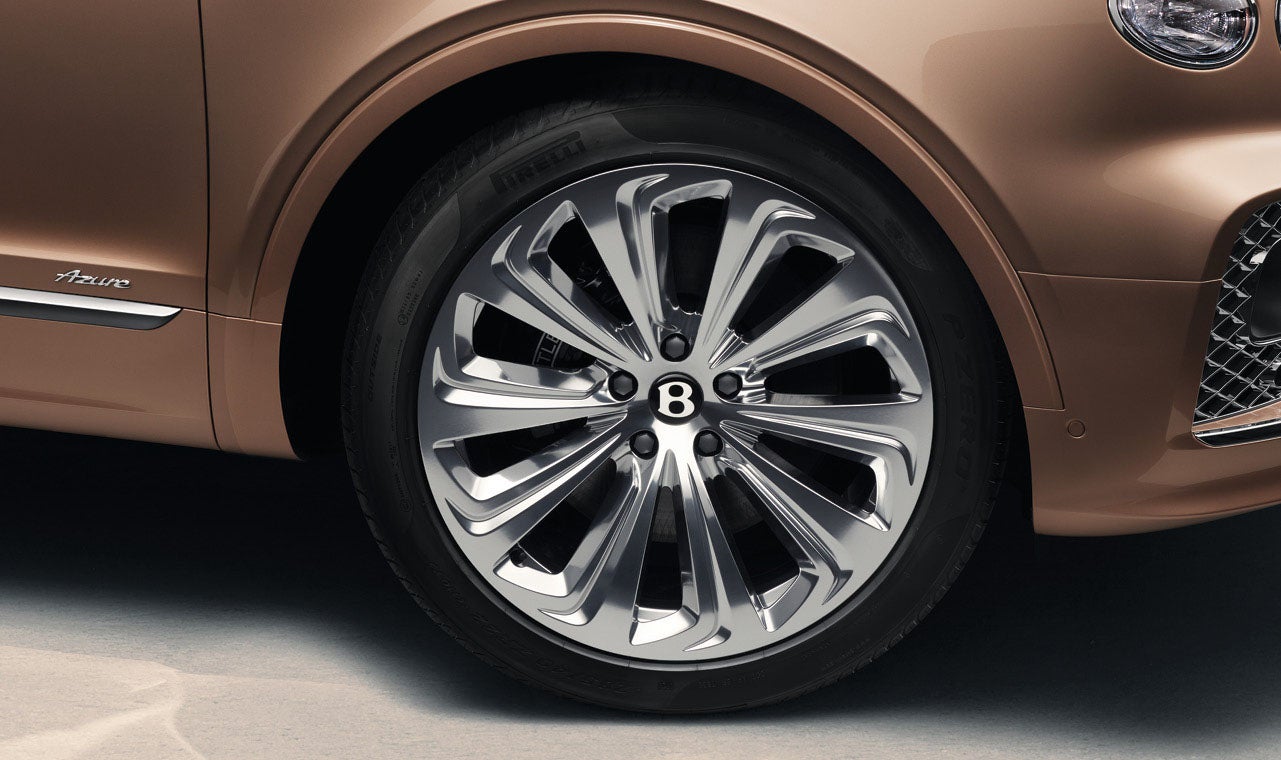 Your choice of wheel can subtly or dramatically alter the character of your Bentayga Extended Wheelbase.