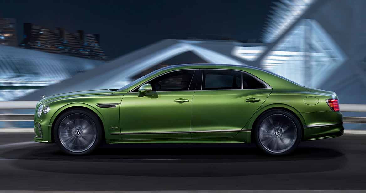 Flying Spur Speed driving over bridge in city environment