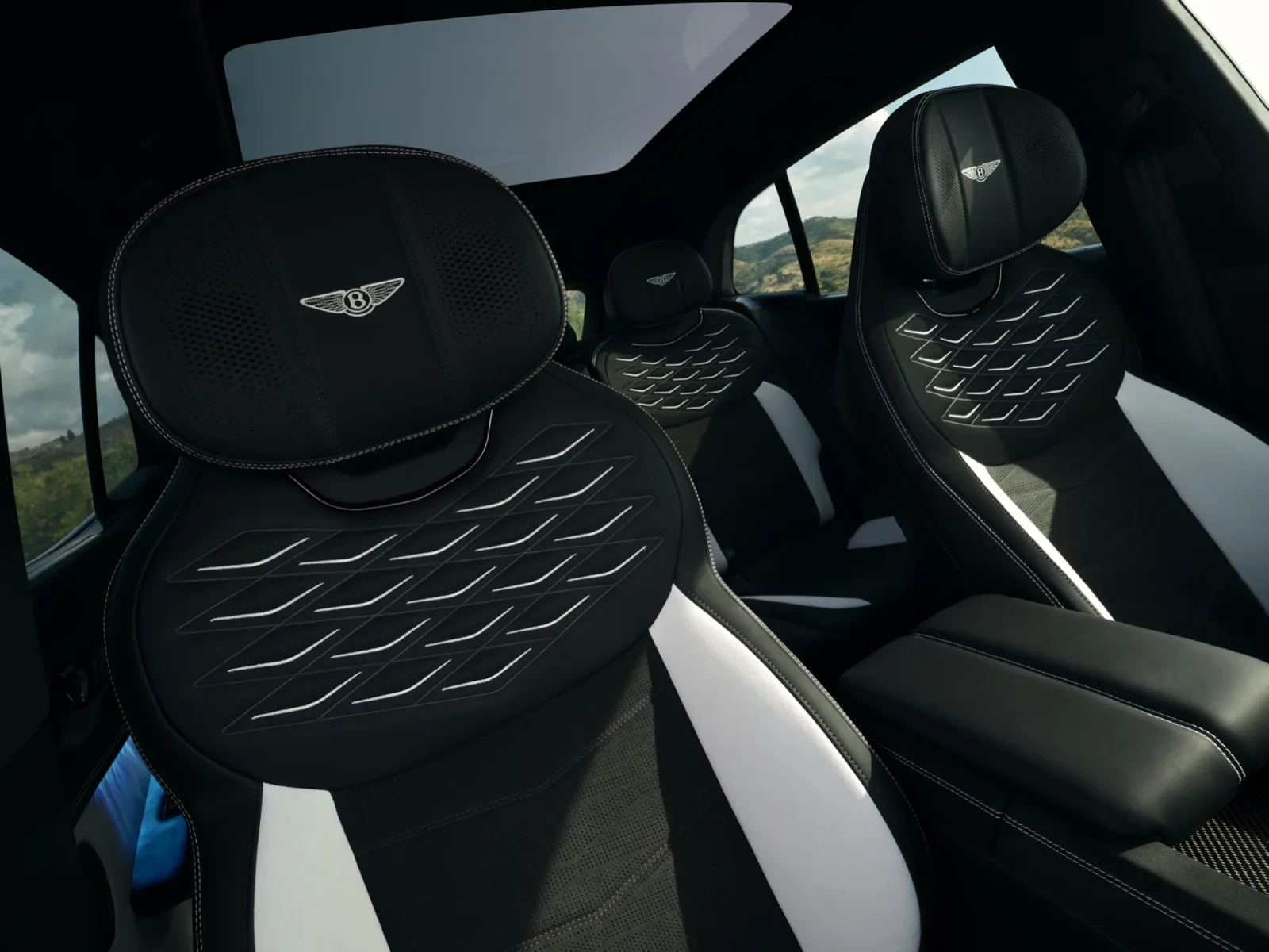Bentley Torcal S front seats with embroidered Bentley emblem