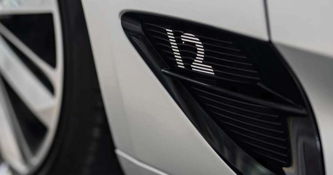 Continental GT Speed with dramatic black-painted exterior brightware